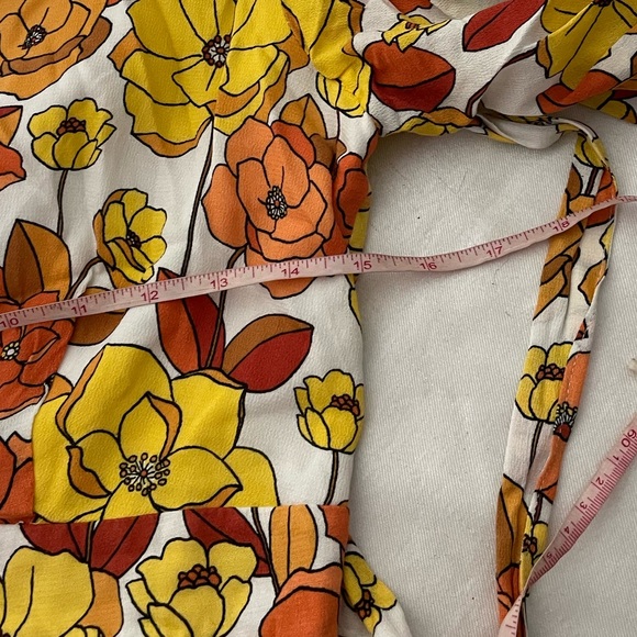 Forever 21 M romper floral women mini womens euc - Picture 4 of 4